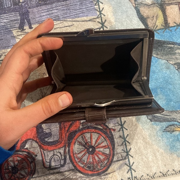 Louis Vuitton Brown Epi Leather Wallet with COA - Picture 5 of 6